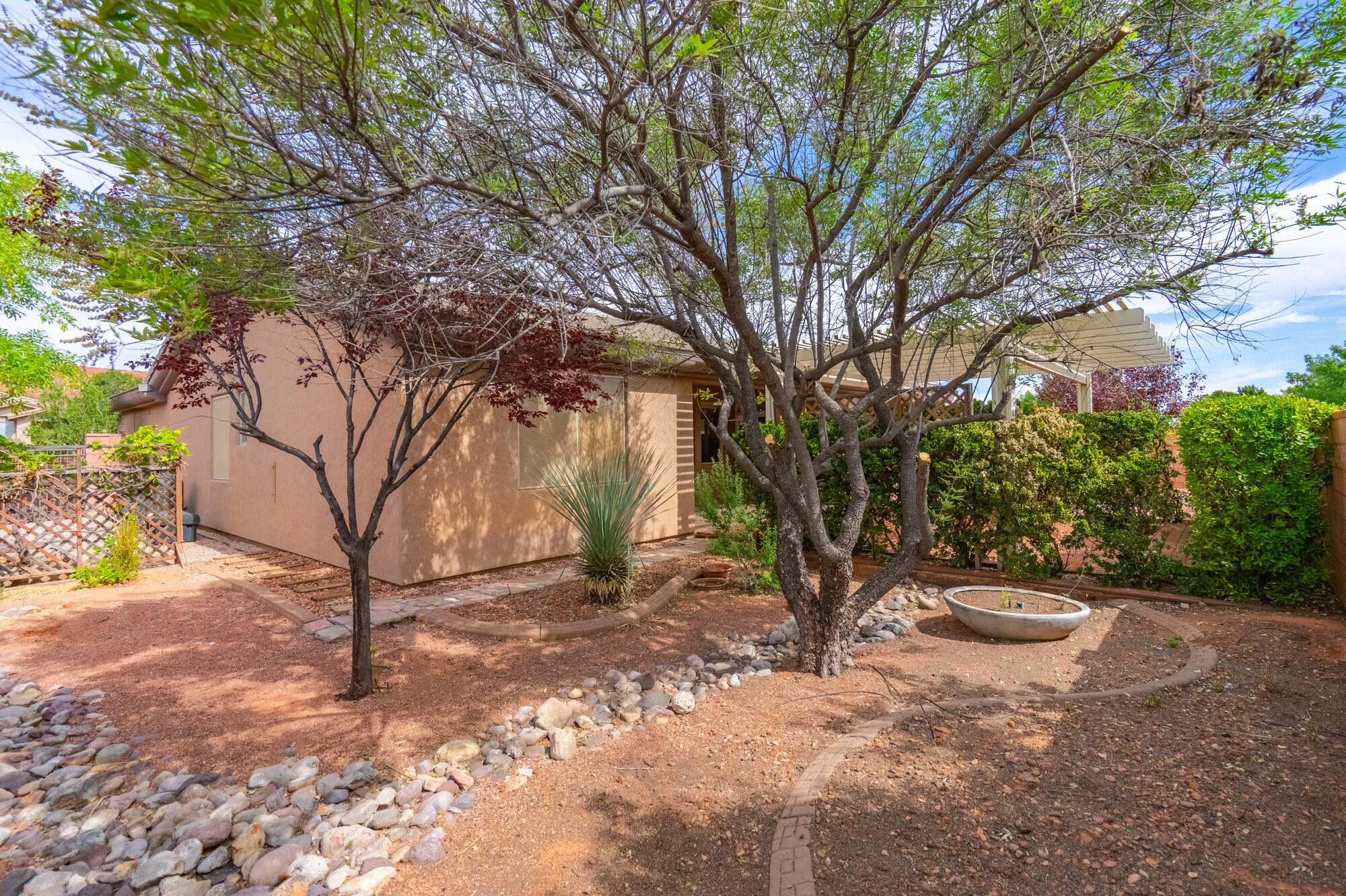 CORAL CANYON - Residential