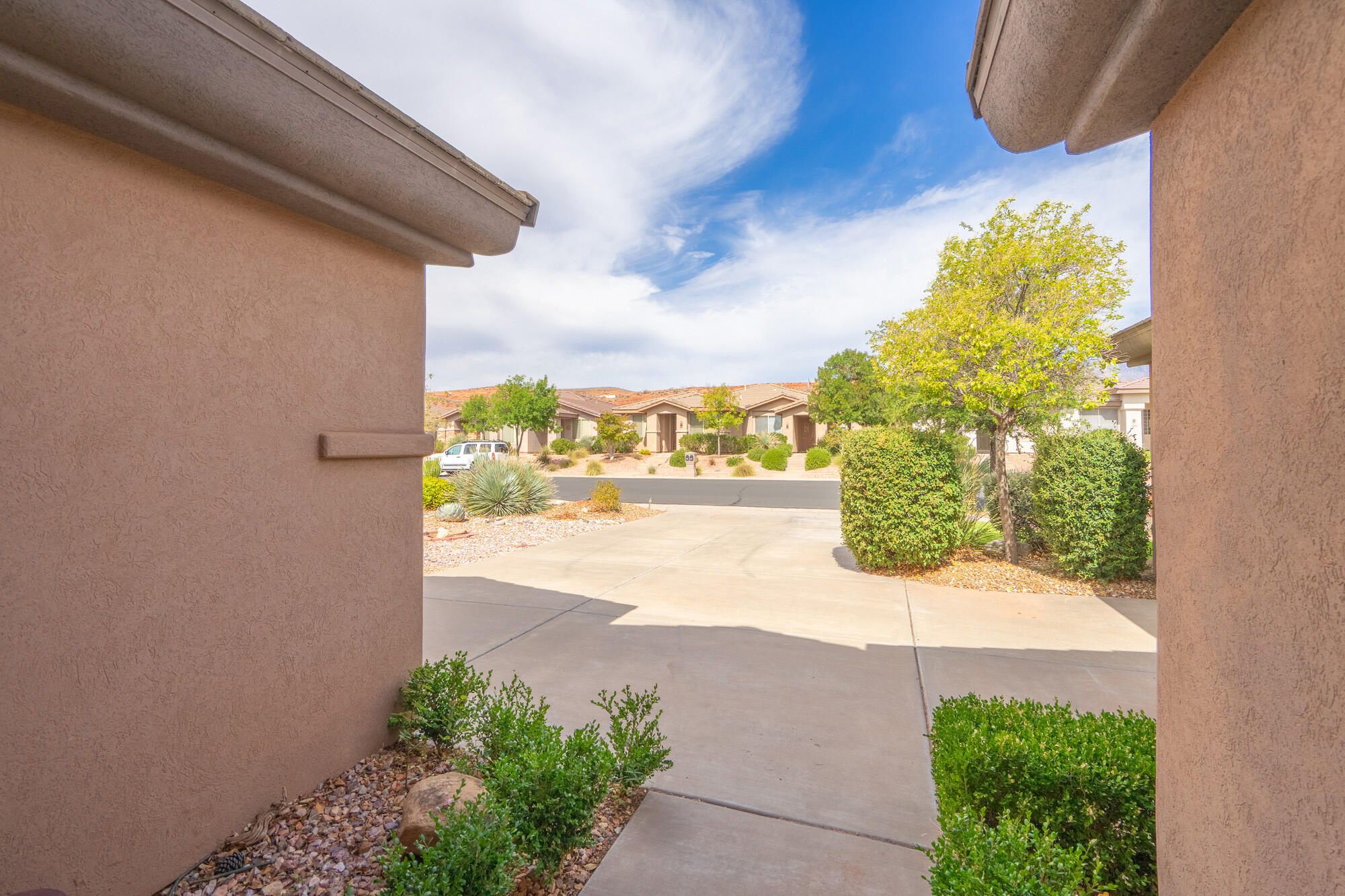 CORAL CANYON - Residential