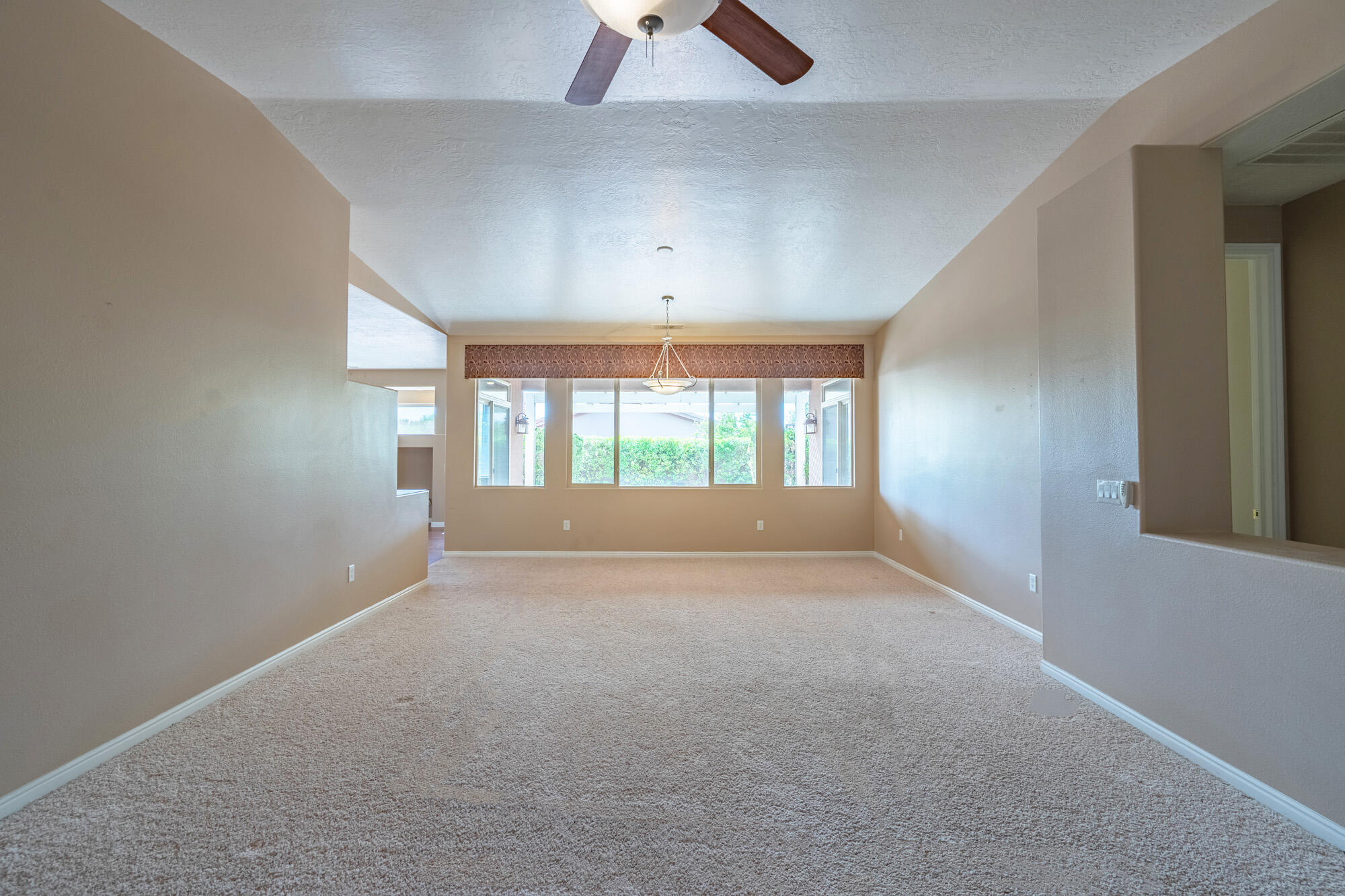 CORAL CANYON - Residential