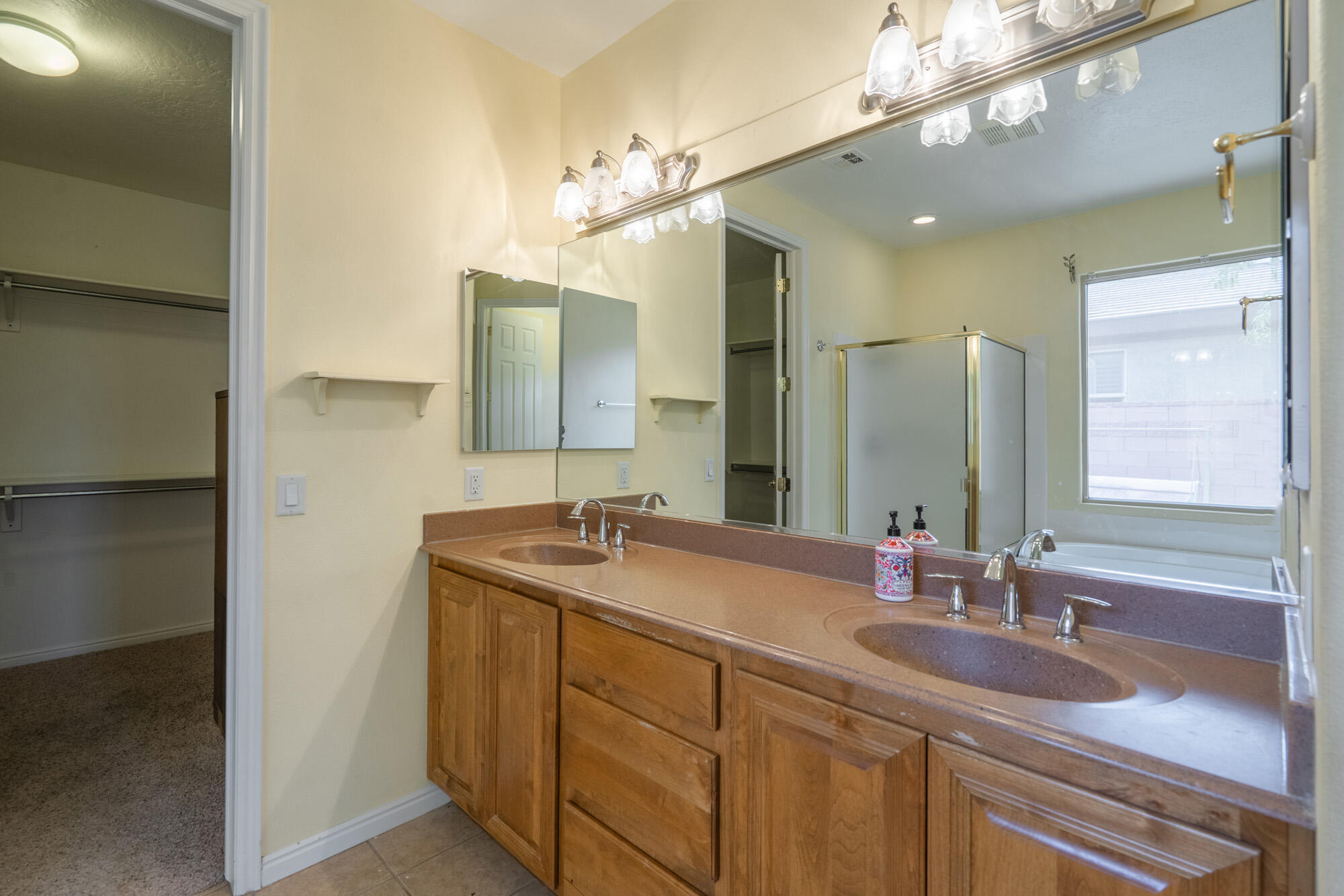 CORAL CANYON - Residential