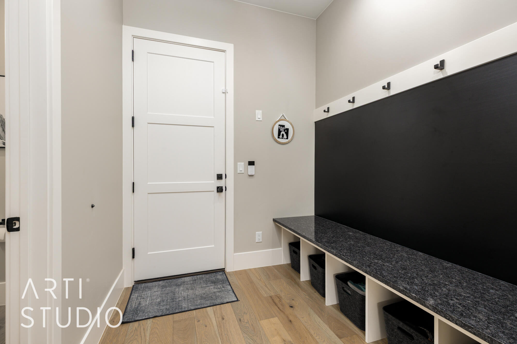 IRON HORSE - Residential