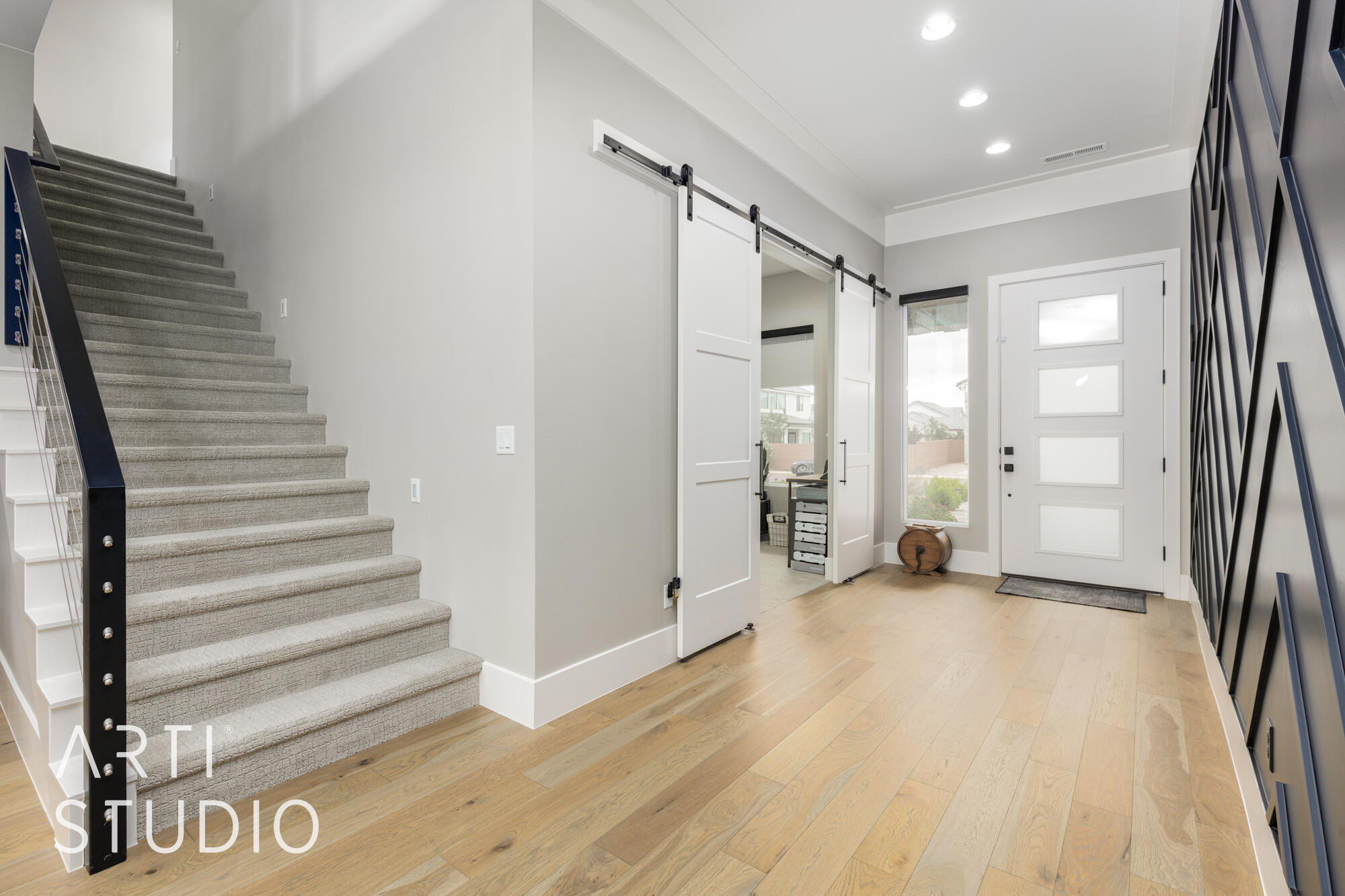 IRON HORSE - Residential