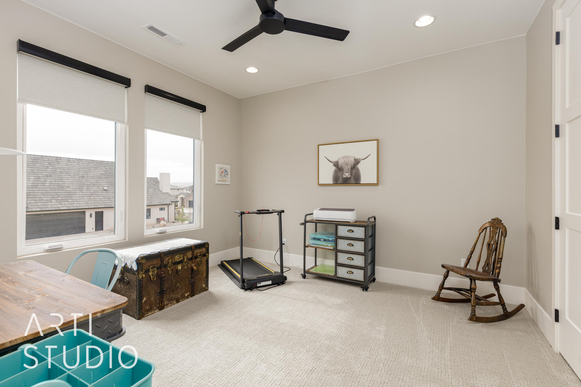 IRON HORSE - Residential