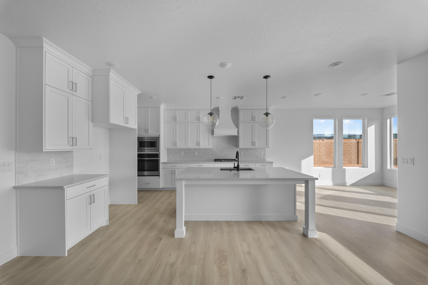 DIXIE HEIGHTS - Residential