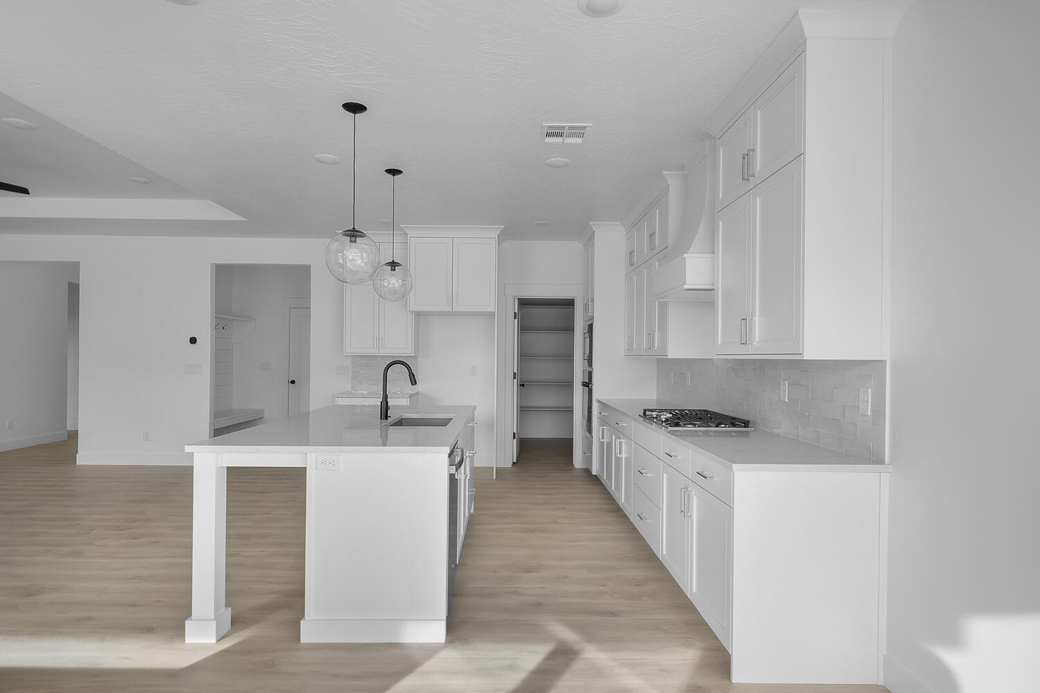 DIXIE HEIGHTS - Residential