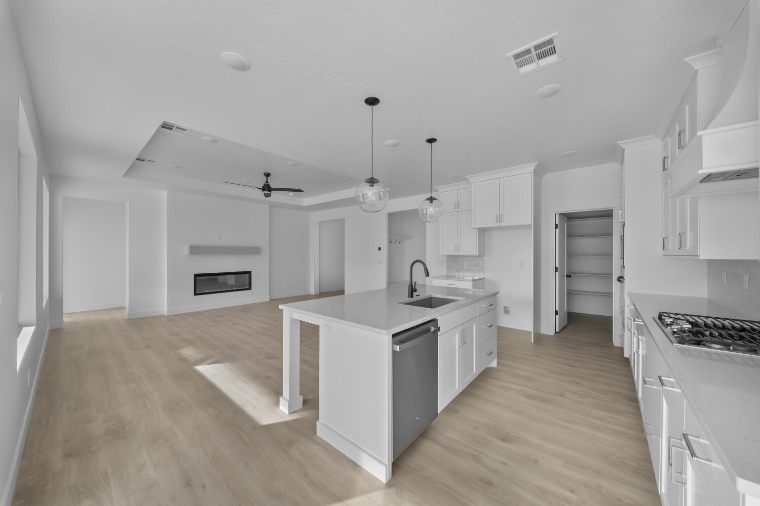 DIXIE HEIGHTS - Residential