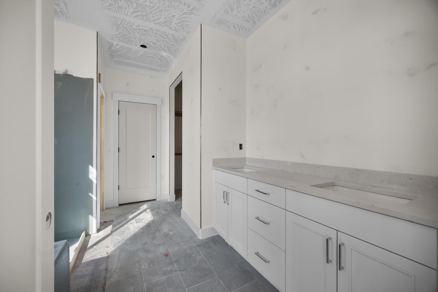 DIXIE HEIGHTS - Residential