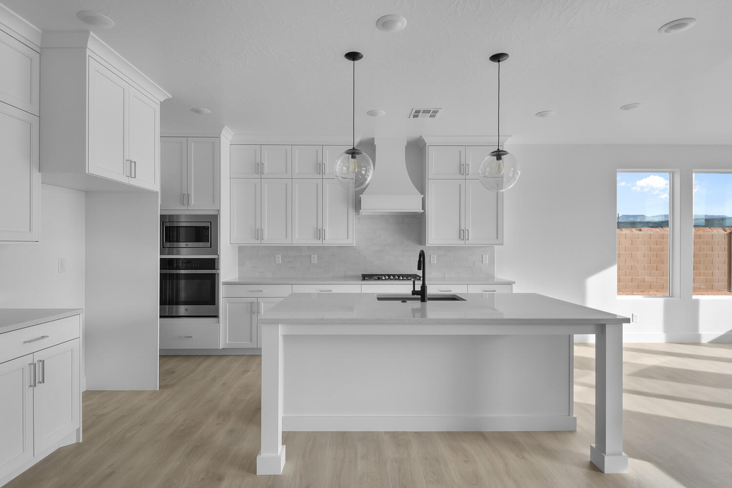 DIXIE HEIGHTS - Residential