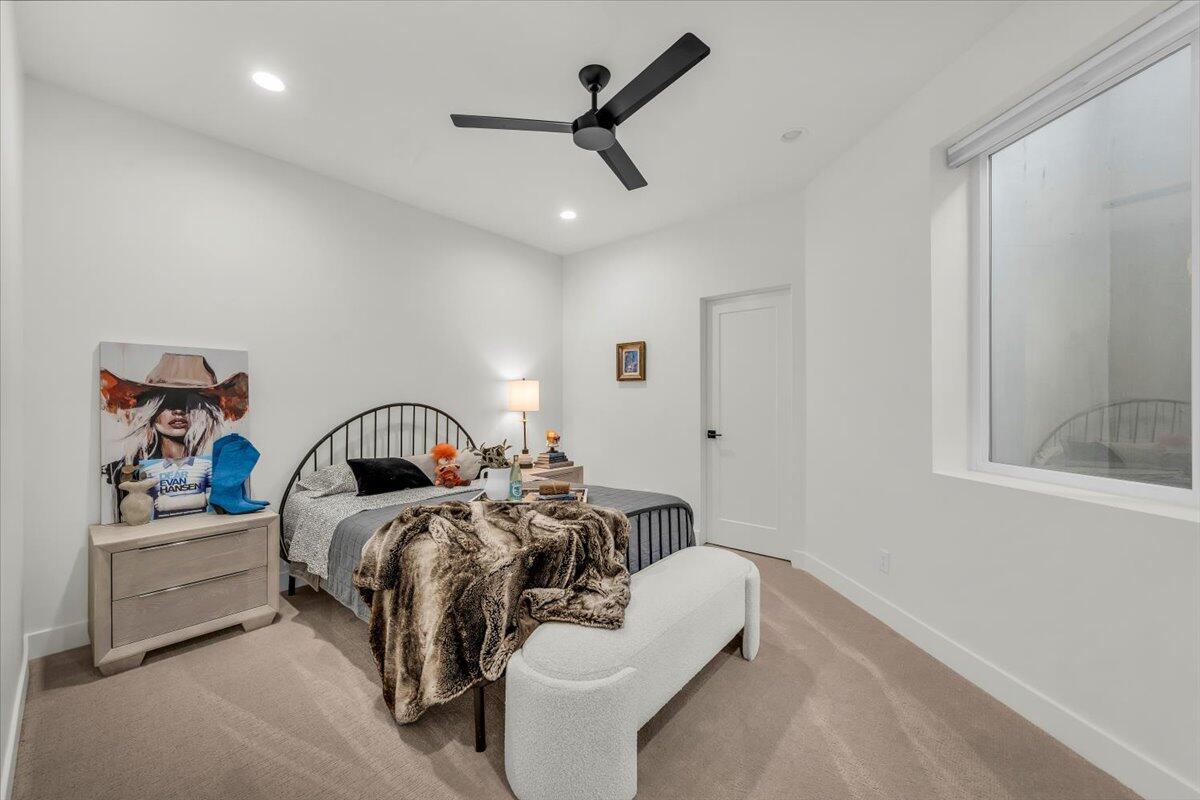 LEDGES OF ST GEORGE - Residential