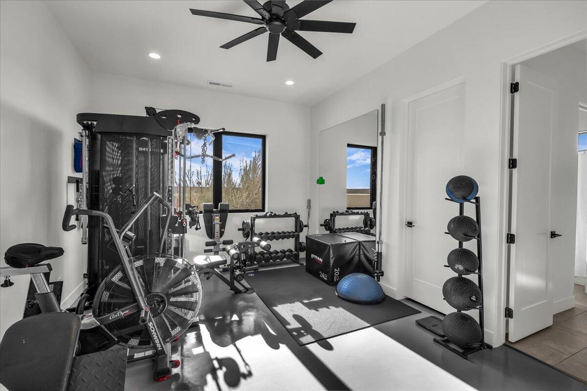 LEDGES OF ST GEORGE - Residential