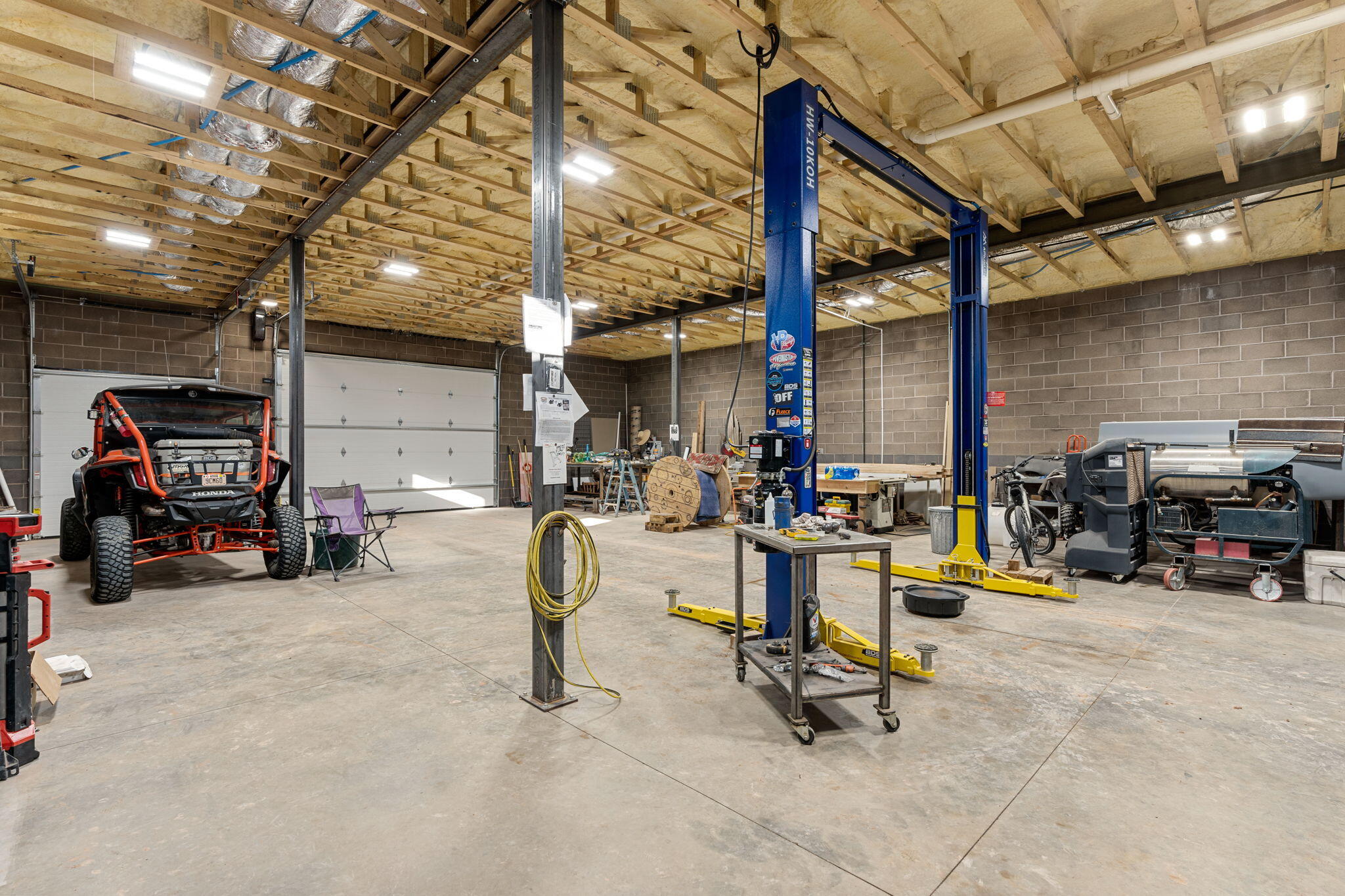 DIAMOND VALLEY ACRES - Residential