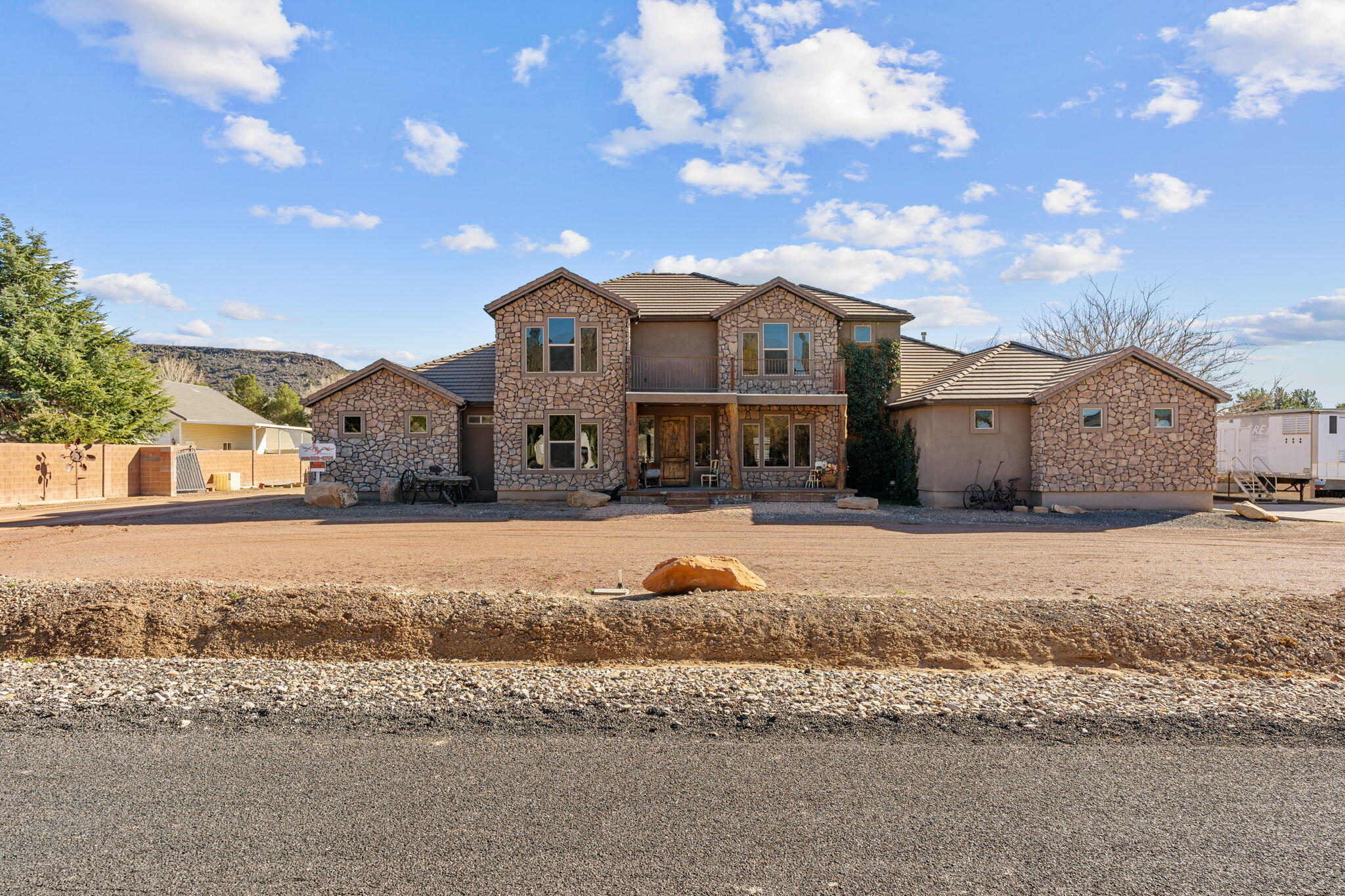 DIAMOND VALLEY ACRES - Residential