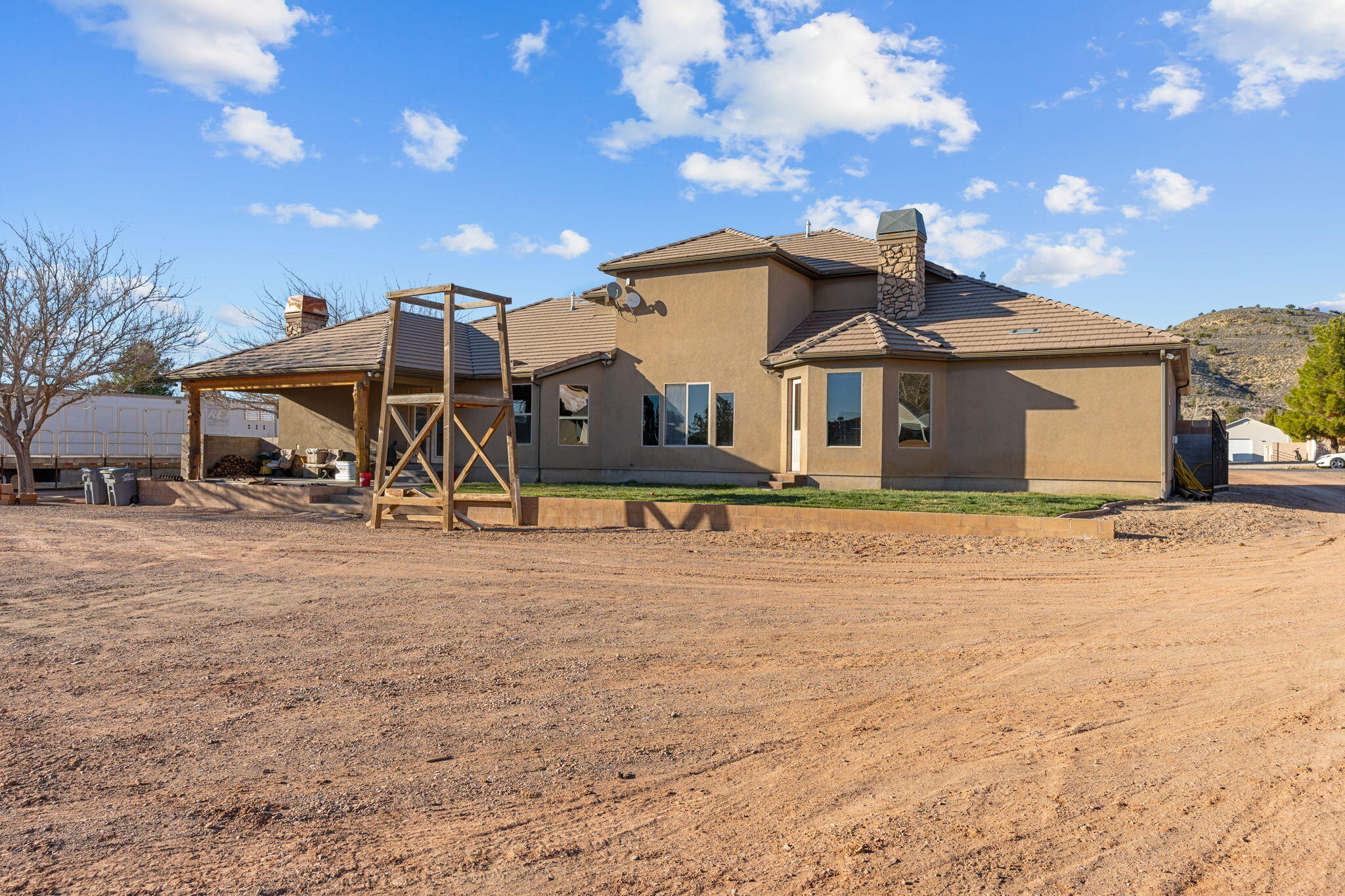 DIAMOND VALLEY ACRES - Residential