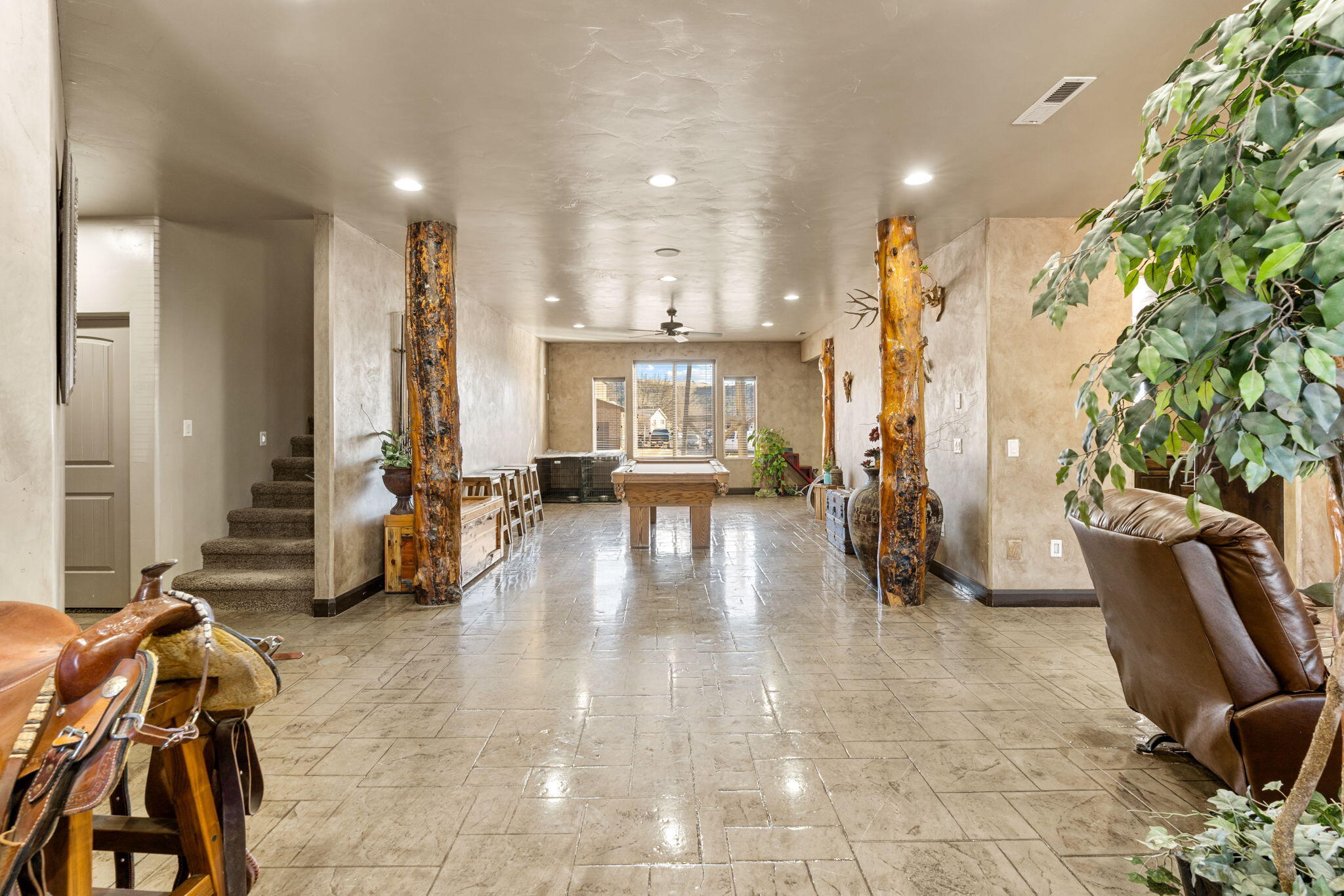 DIAMOND VALLEY ACRES - Residential