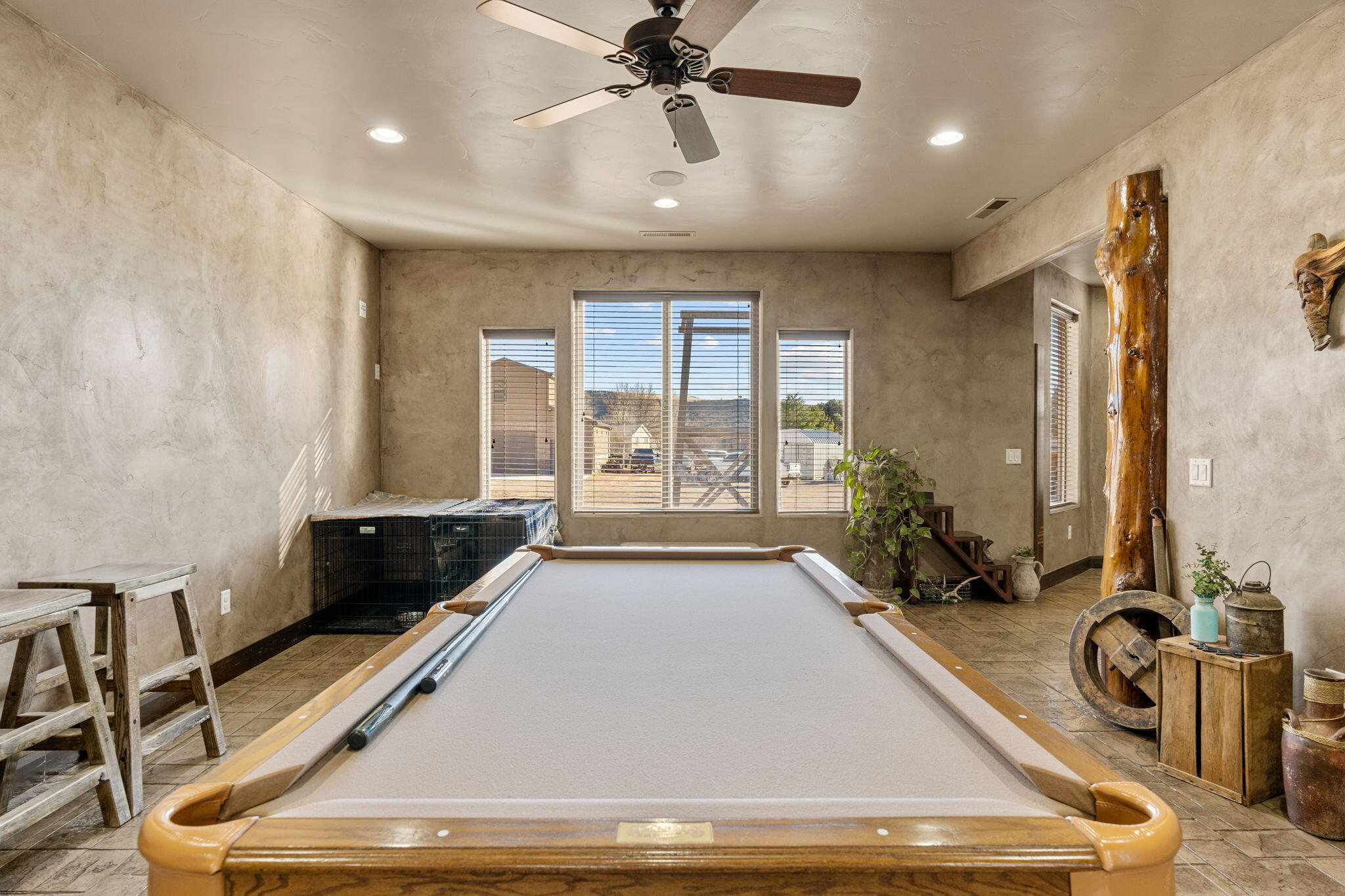 DIAMOND VALLEY ACRES - Residential