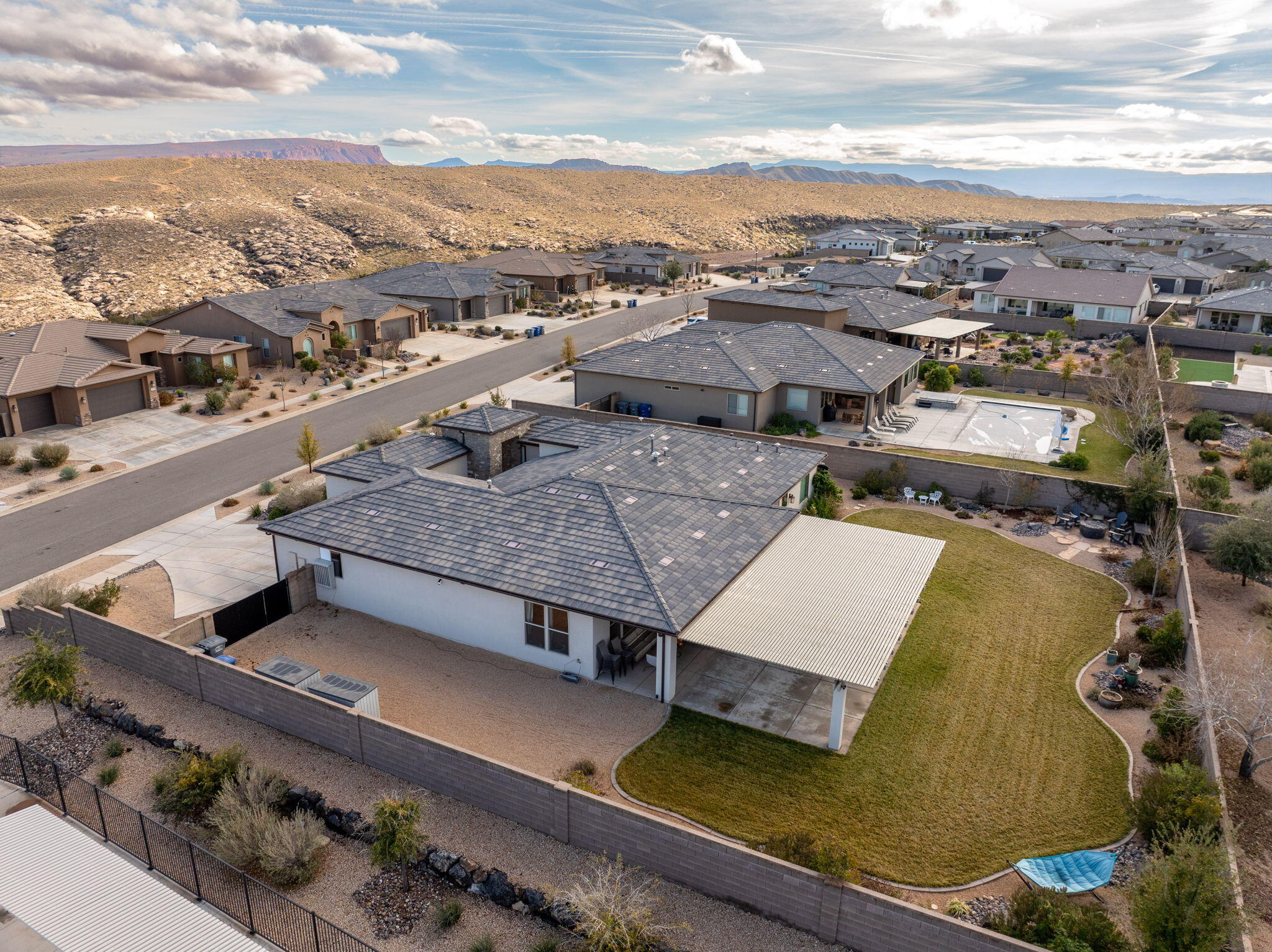 VIEWS AT CORAL CANYON - Residential