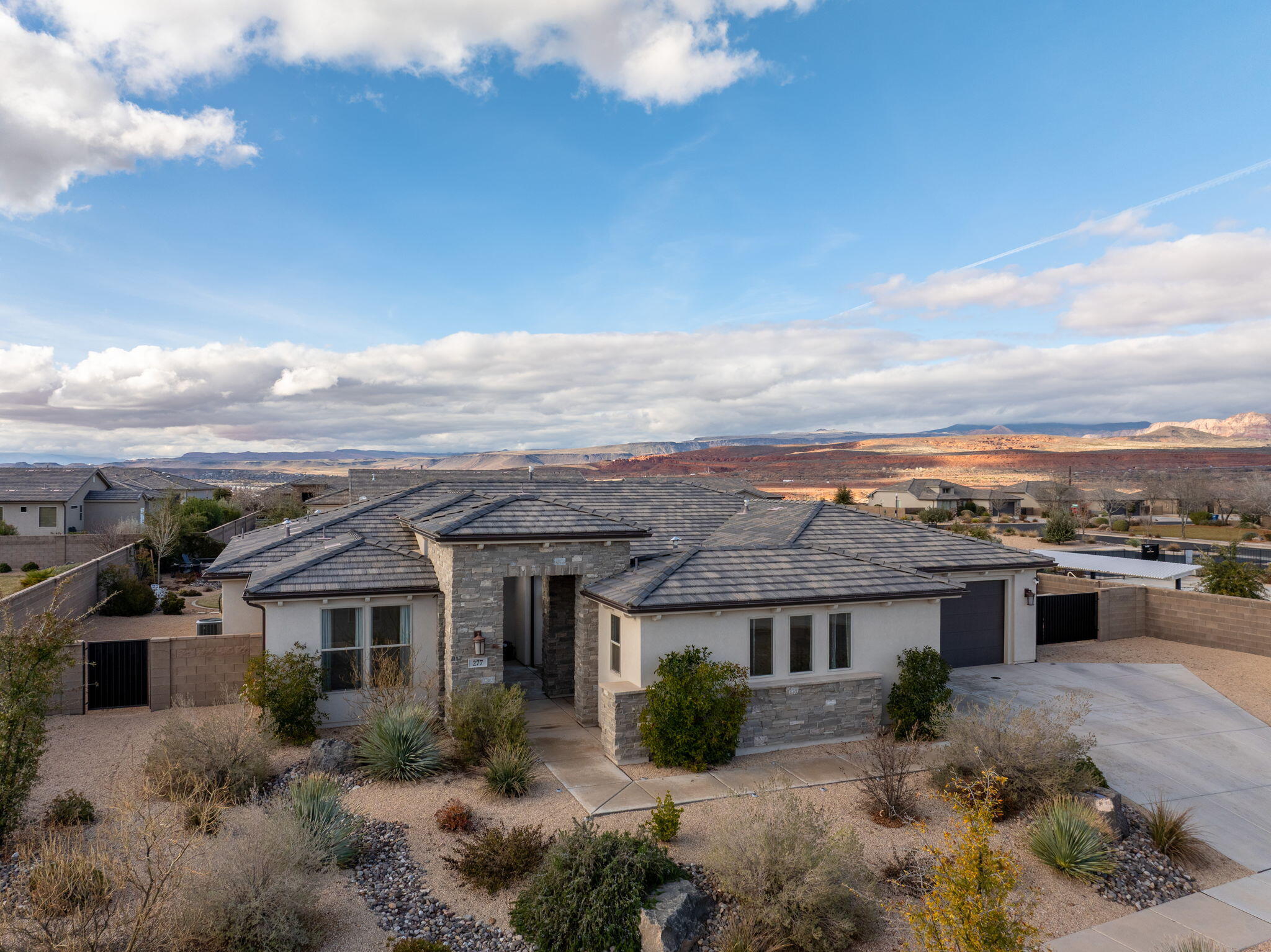 VIEWS AT CORAL CANYON - Residential