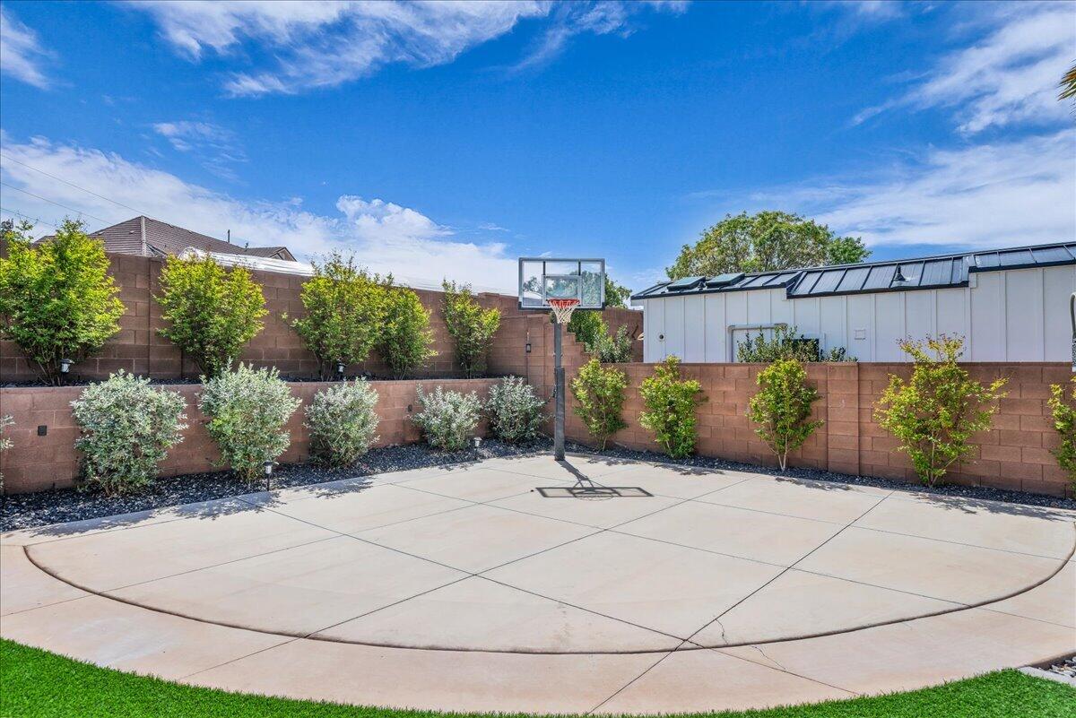 COVE AT LITTLE VALLEY - Residential