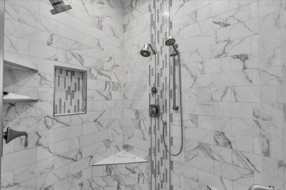 COVE AT LITTLE VALLEY - Residential