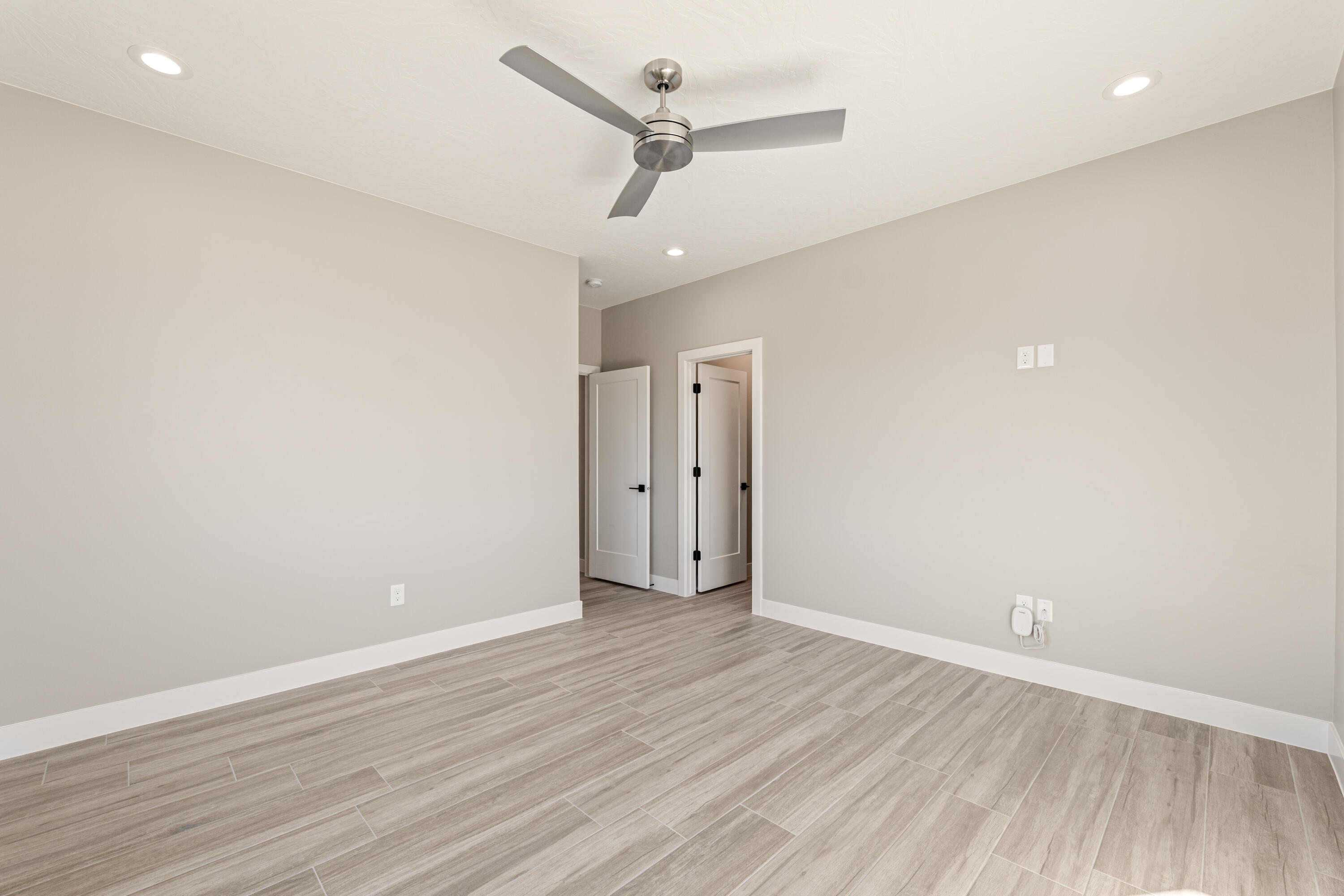 SUNSET RIDGE - Residential