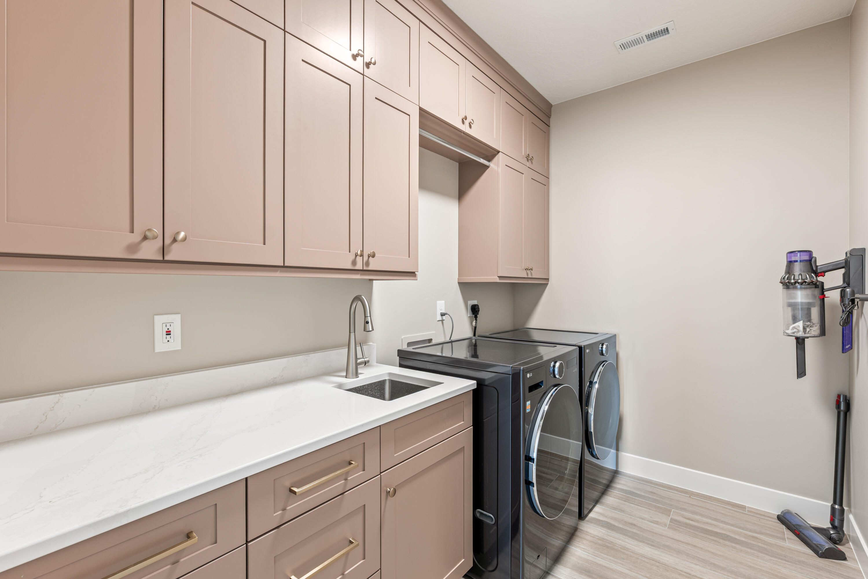 SUNSET RIDGE - Residential