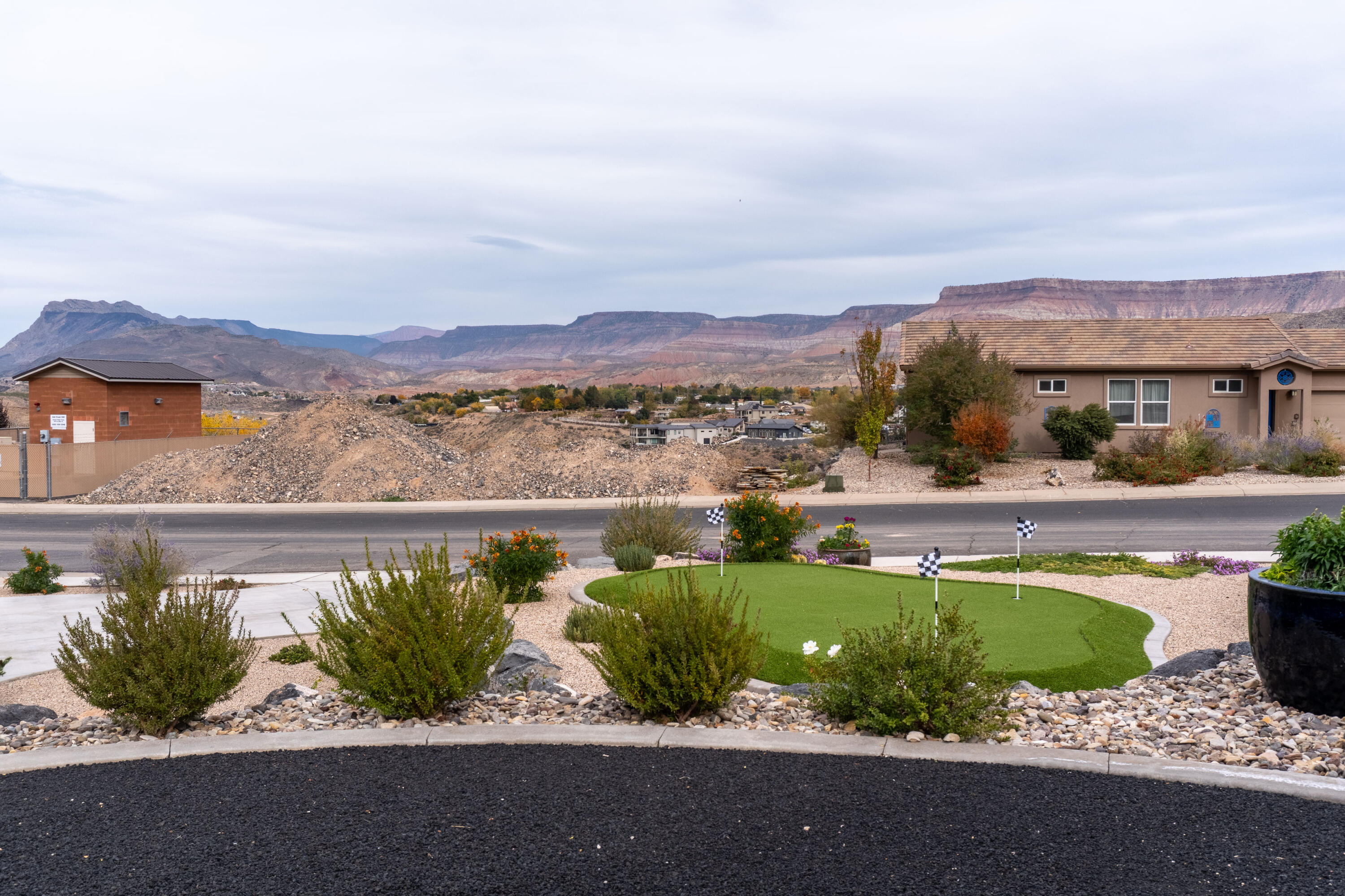 SUNSET RIDGE - Residential