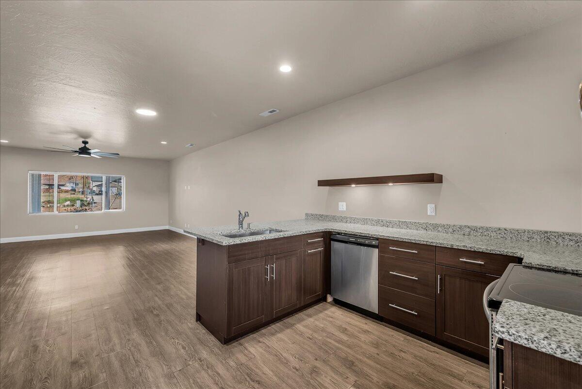 BEST ACRES TOWNHOMES - Residential