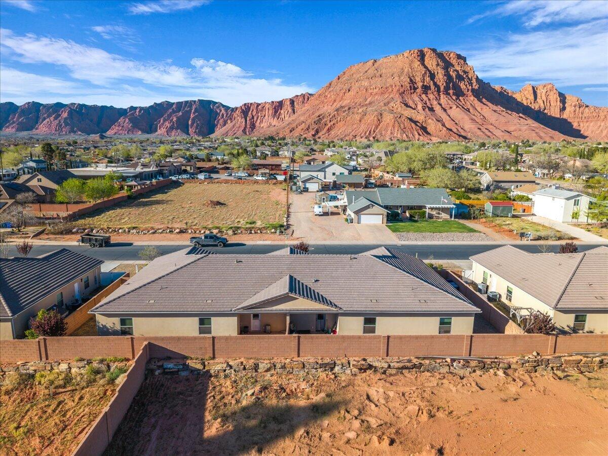 BEST ACRES TOWNHOMES - Residential