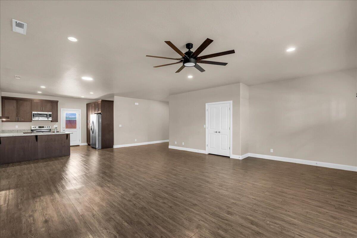 BEST ACRES TOWNHOMES - Residential