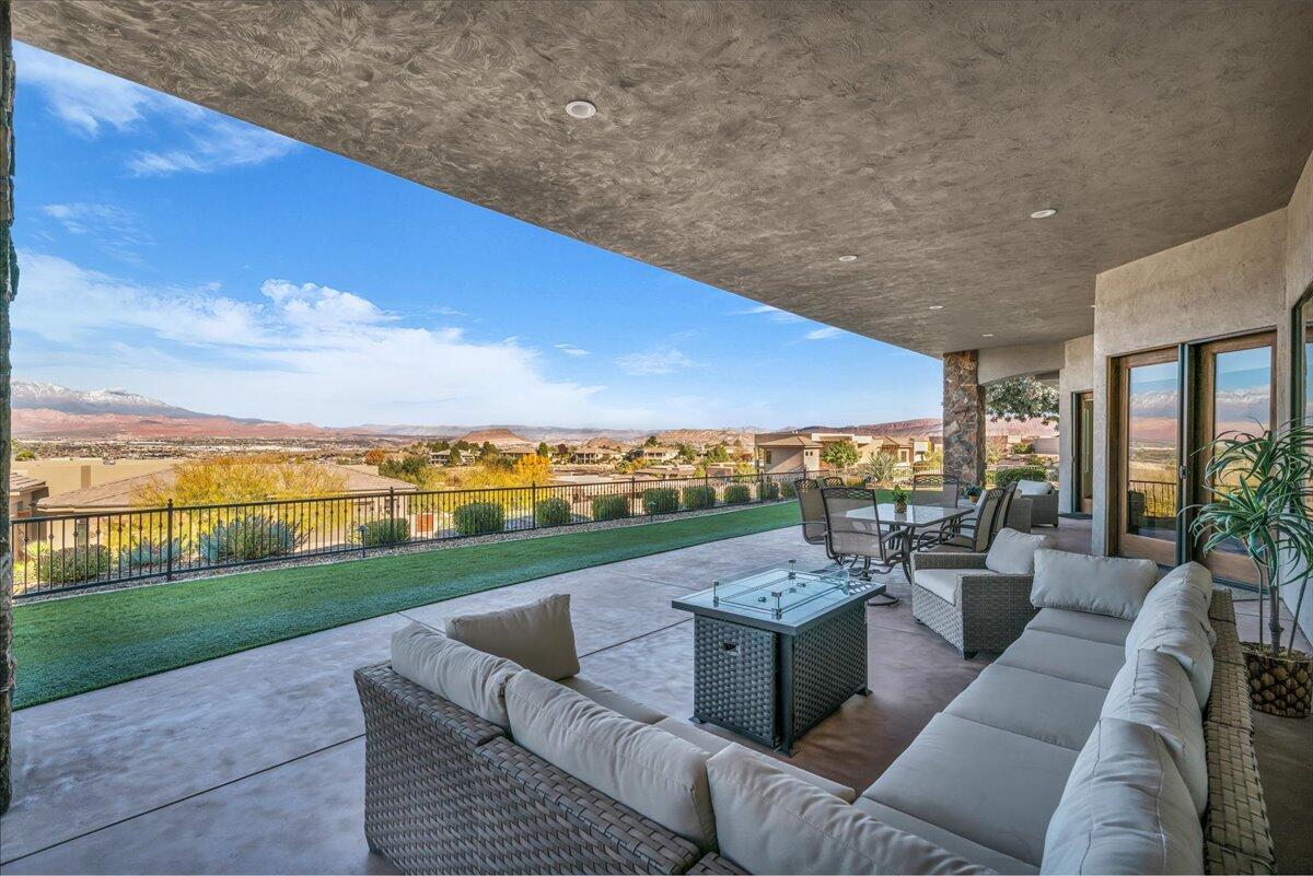 STONE CLIFF - Residential