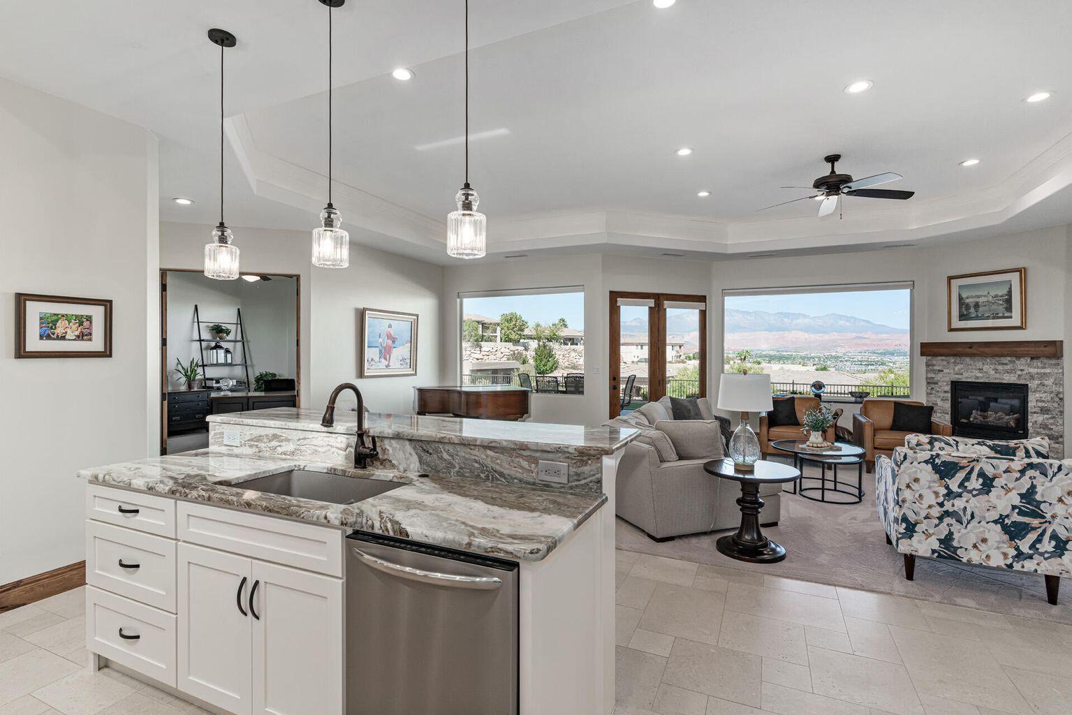 STONE CLIFF - Residential