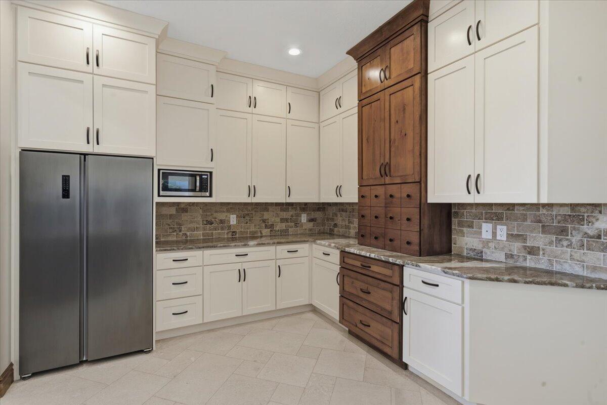 STONE CLIFF - Residential