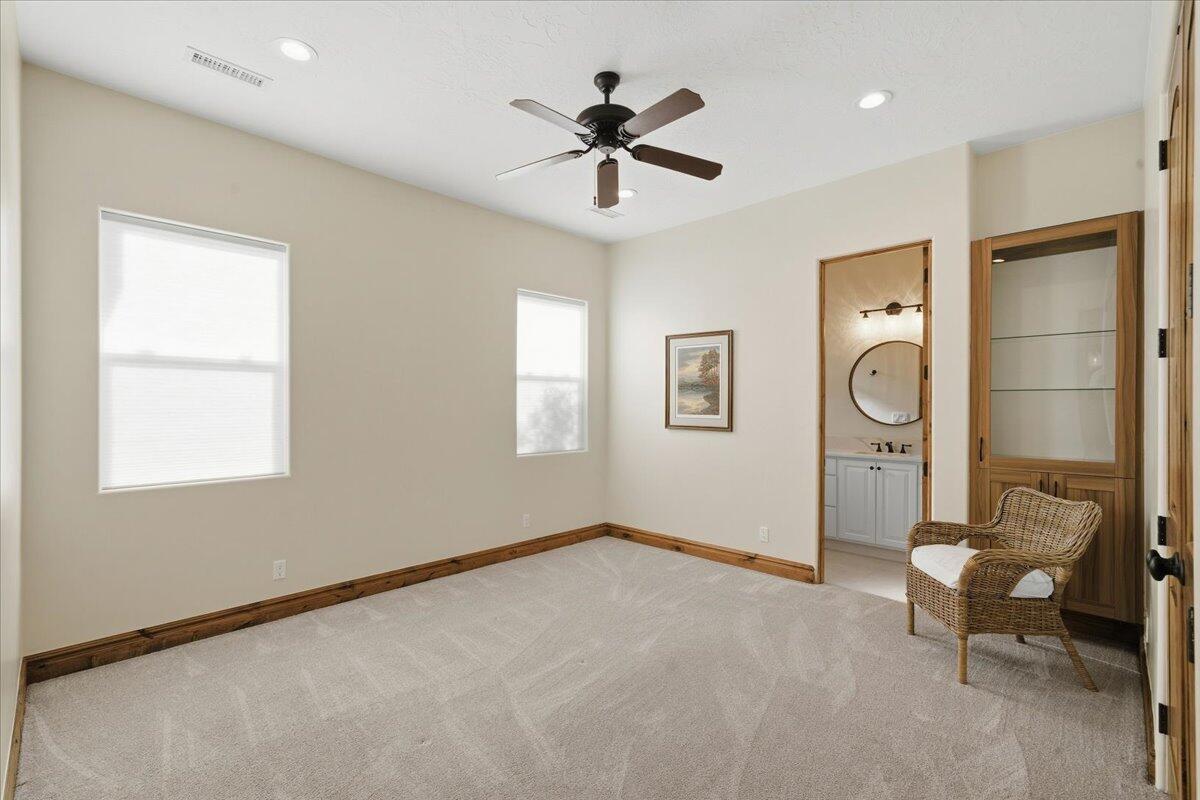 STONE CLIFF - Residential