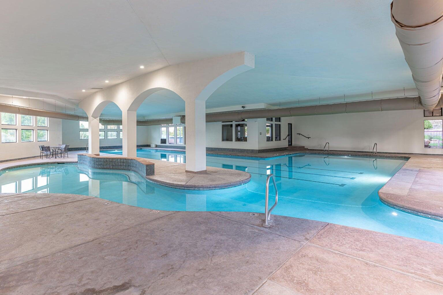 STONE CLIFF - Residential