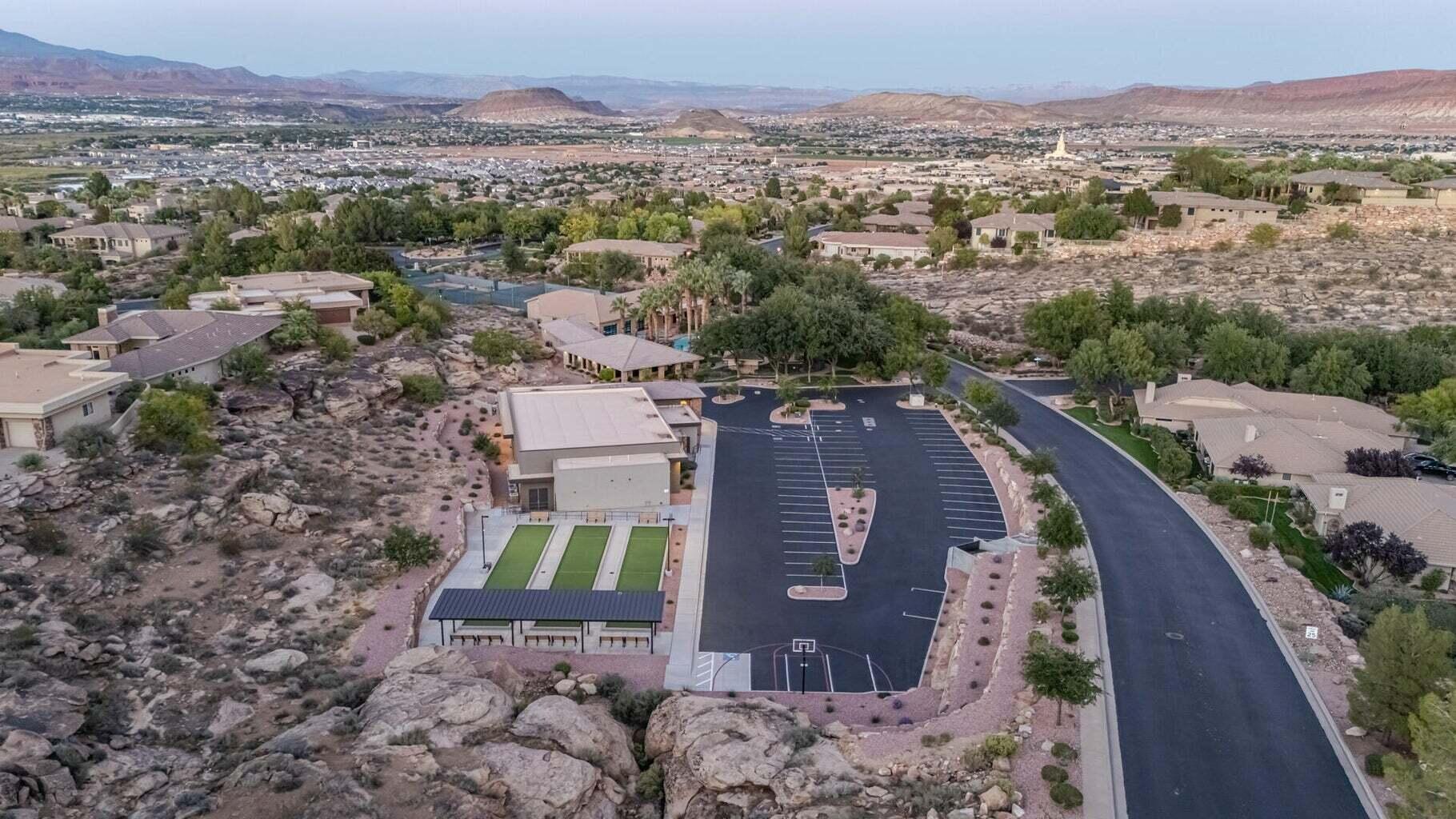 STONE CLIFF - Residential