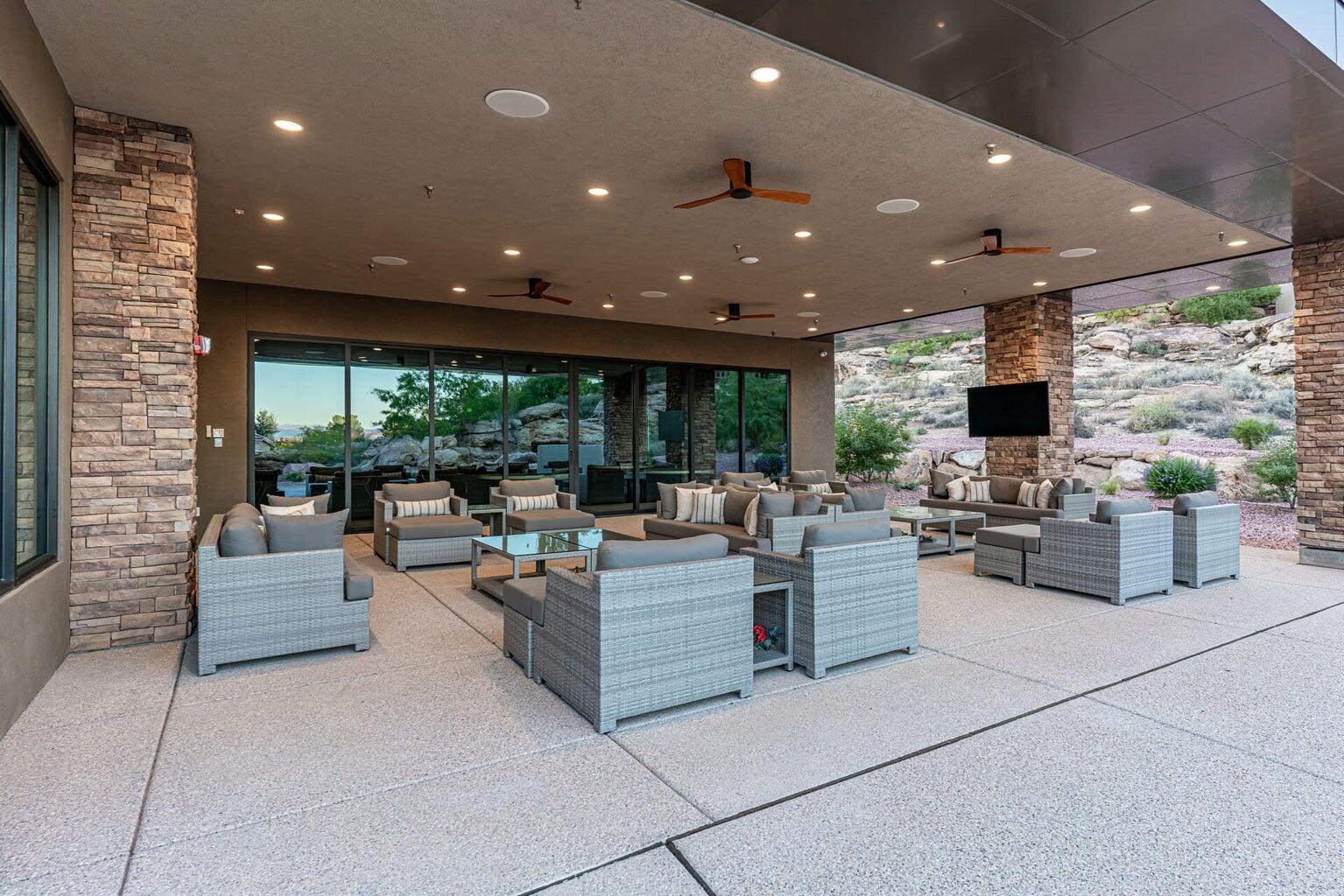 STONE CLIFF - Residential