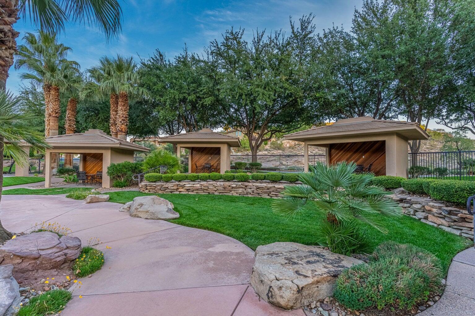 STONE CLIFF - Residential