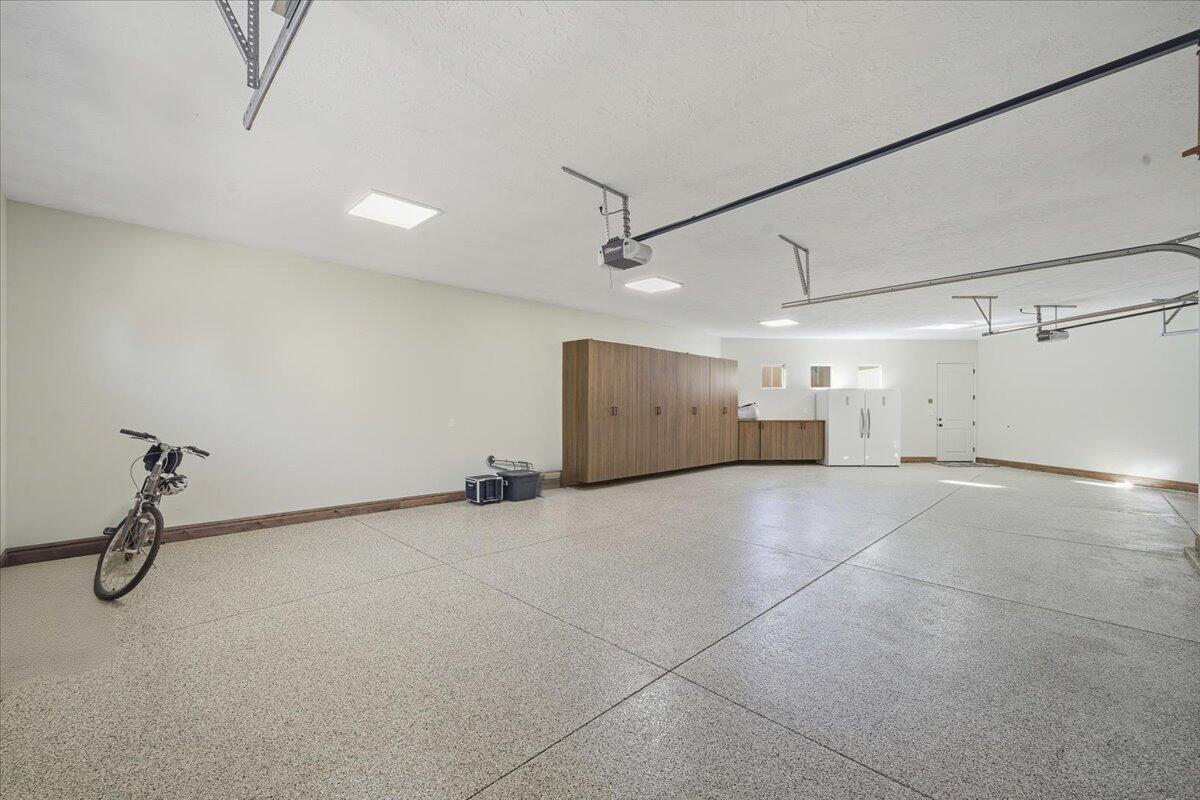 STONE CLIFF - Residential