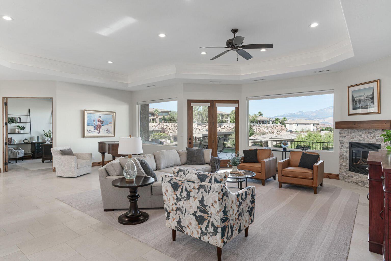 STONE CLIFF - Residential