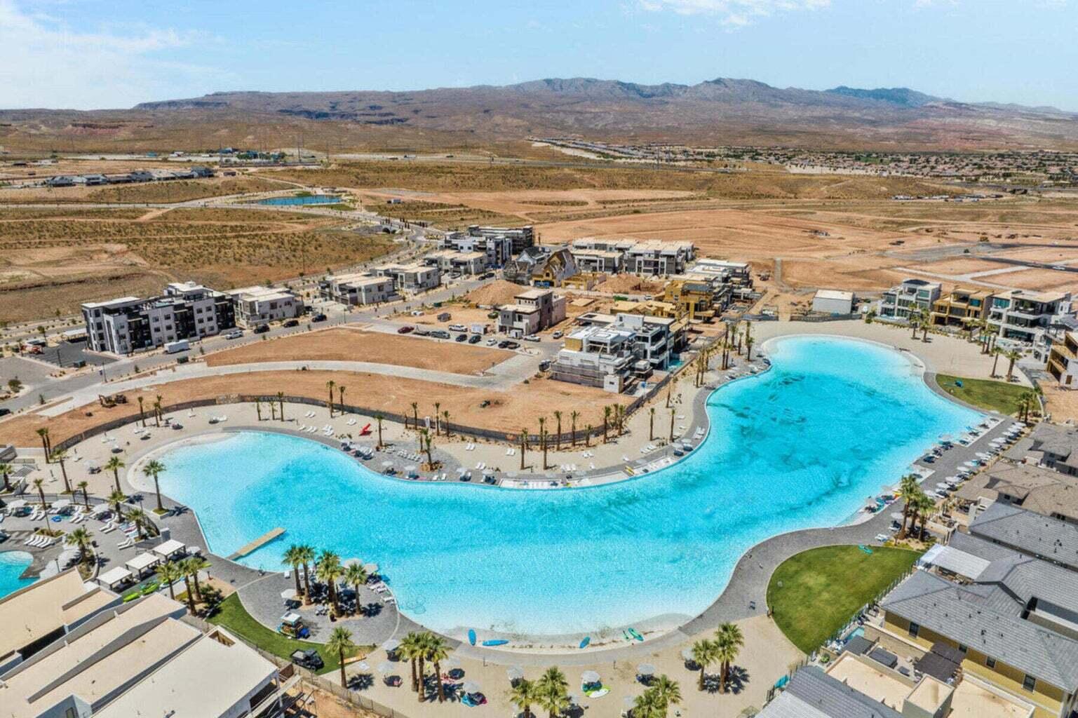 DESERT COLOR RESORT - Residential