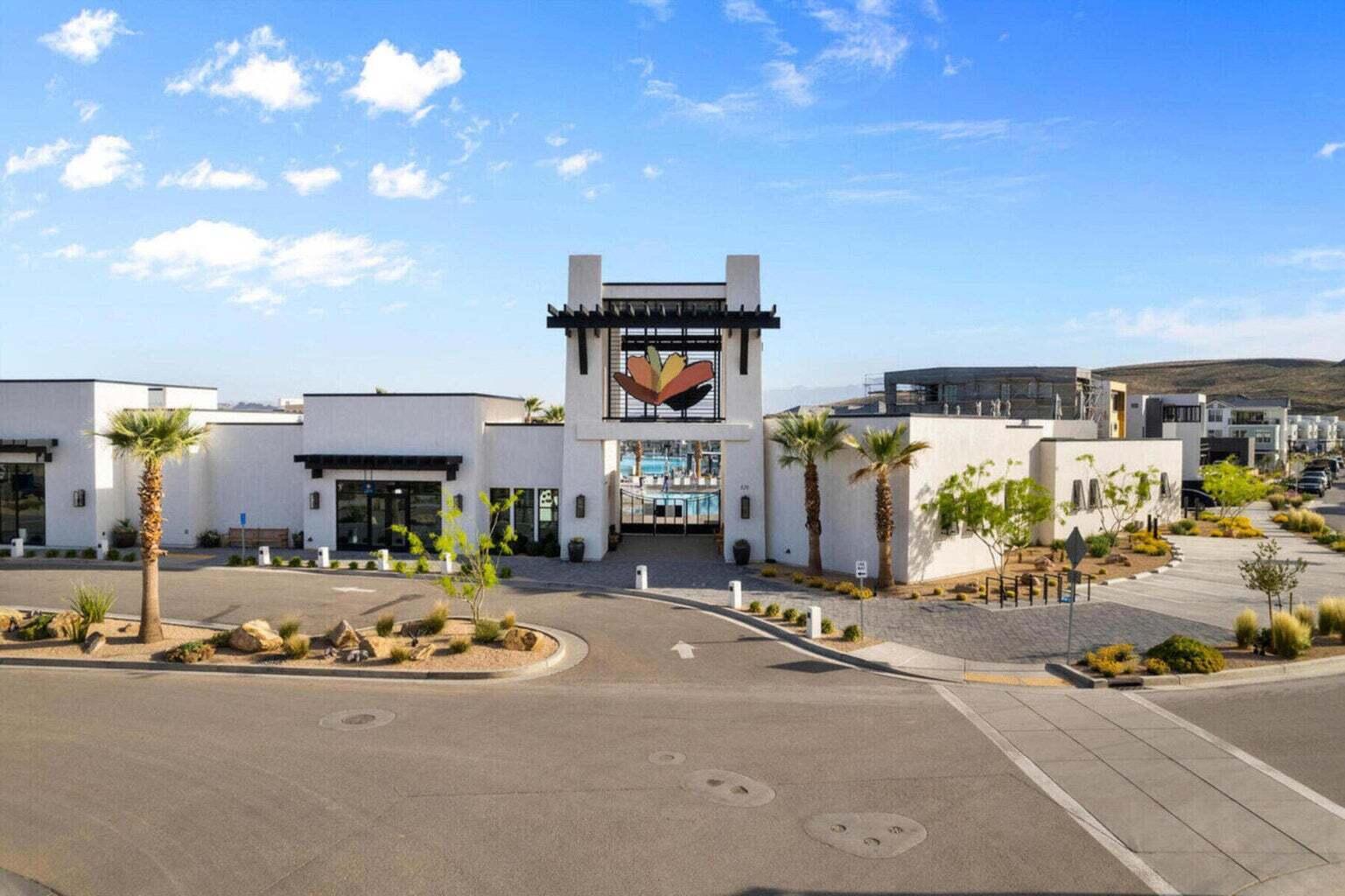 DESERT COLOR RESORT - Residential