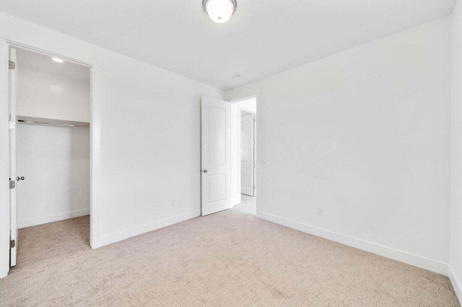 DESERT COLOR RESORT - Residential