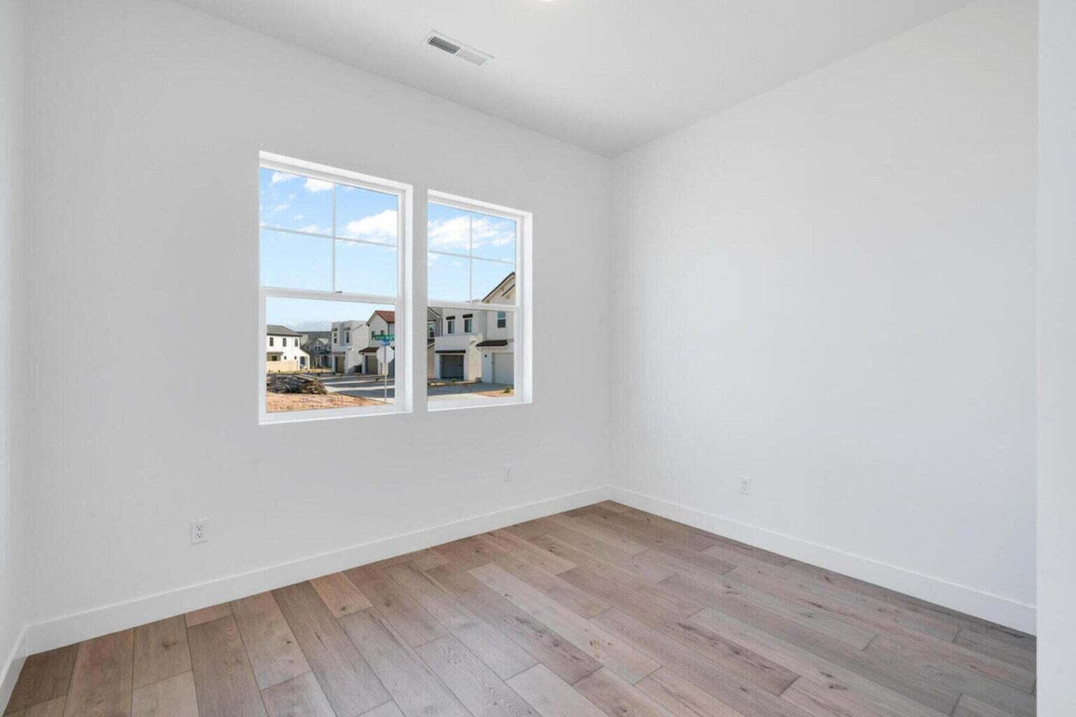 DESERT COLOR RESORT - Residential