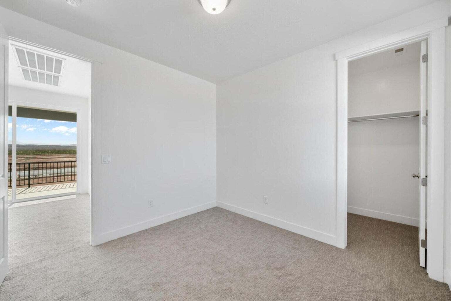 DESERT COLOR RESORT - Residential