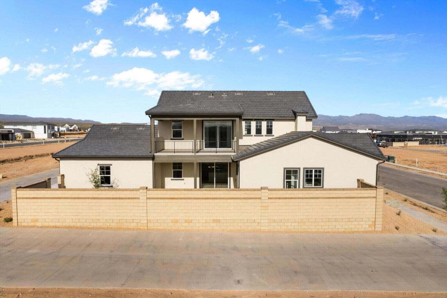 DESERT COLOR RESORT - Residential