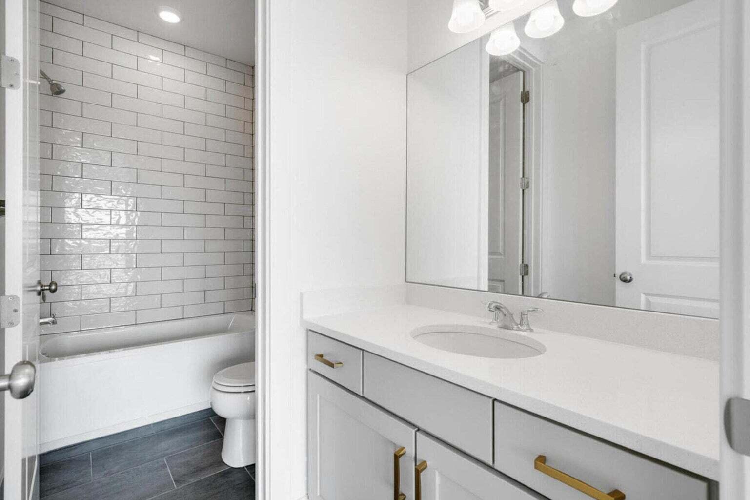 DESERT COLOR RESORT - Residential