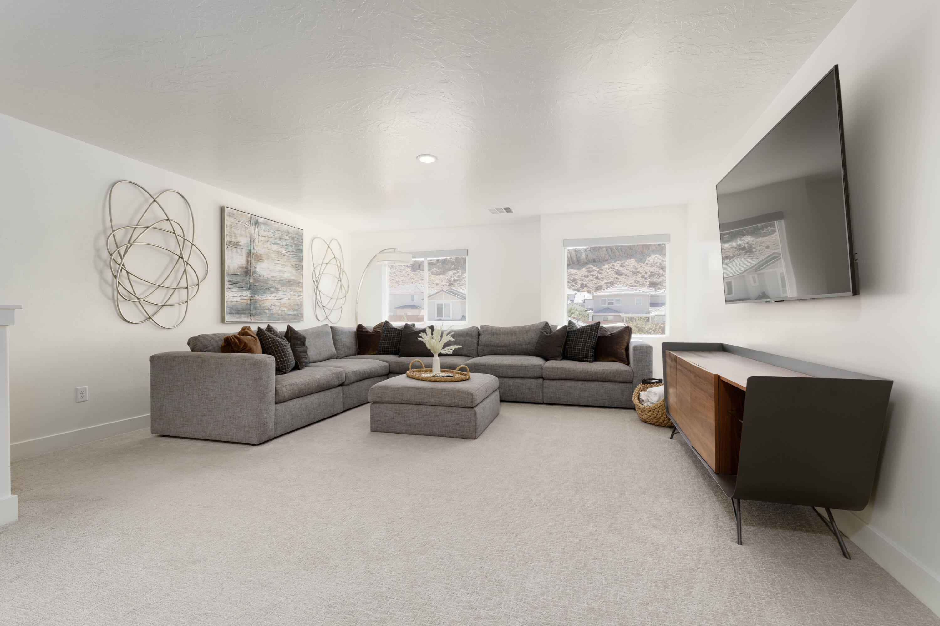 SEQUOIA ESTATES - Residential