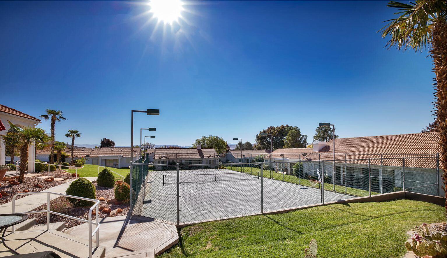 VISTA DEL SOL TOWNHOMES - Residential