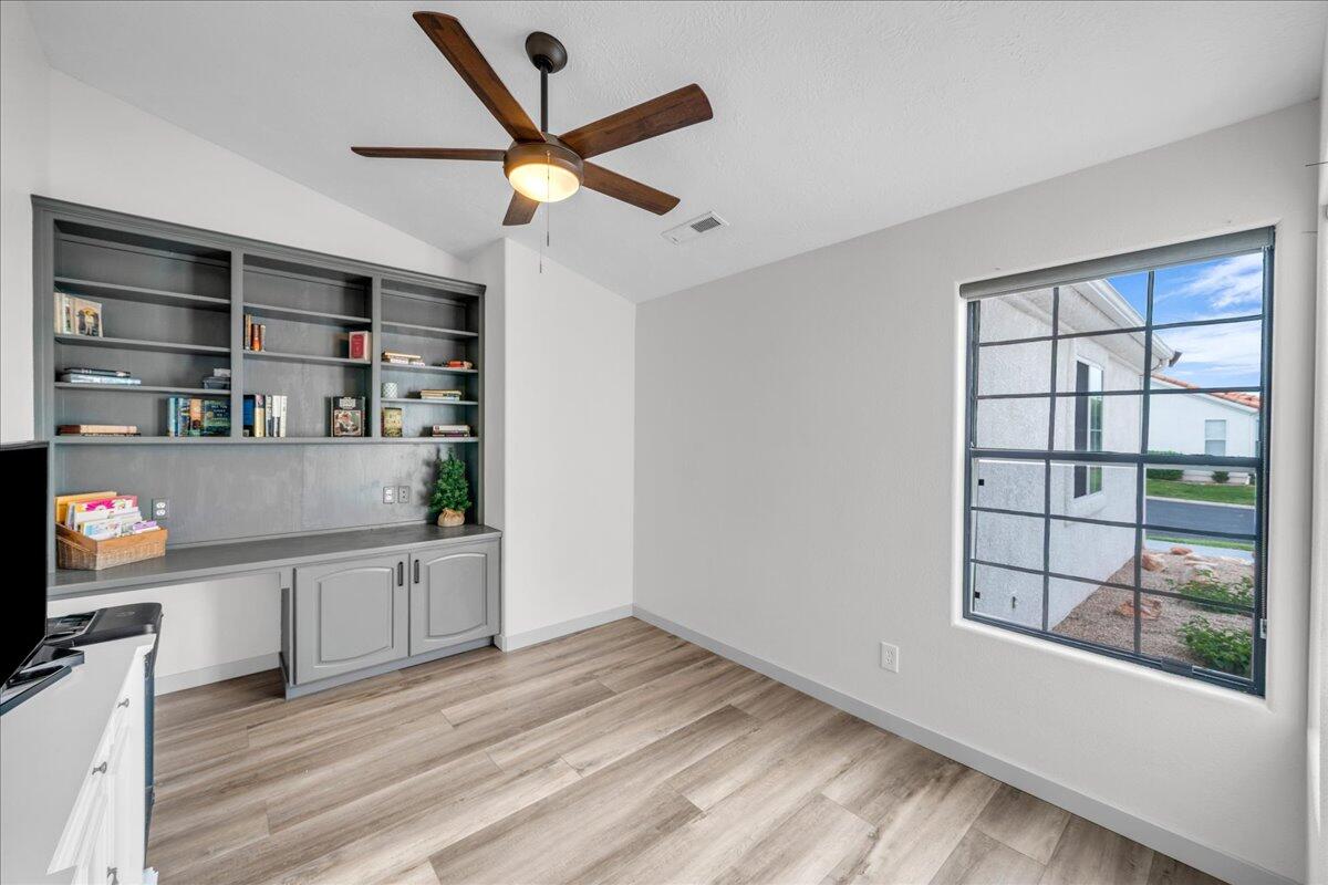 VISTA DEL SOL TOWNHOMES - Residential