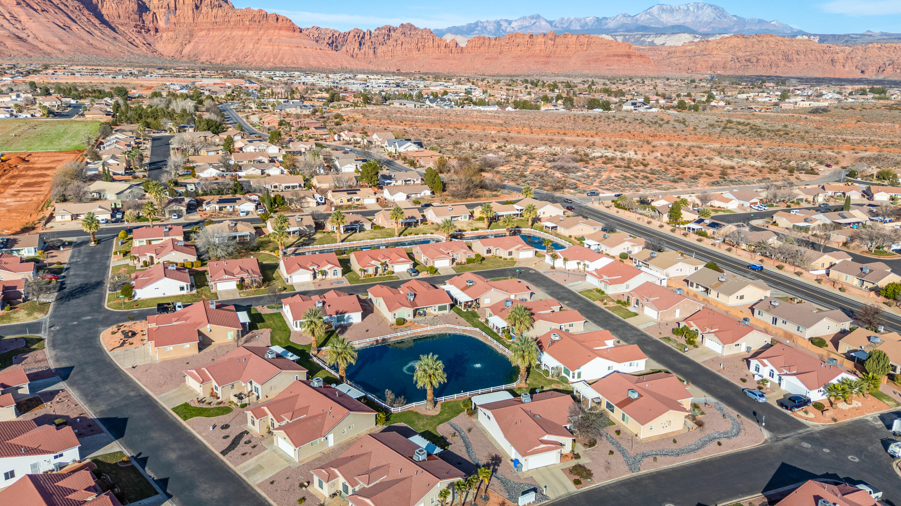 PADRE LAKES TOWNHOMES - Residential